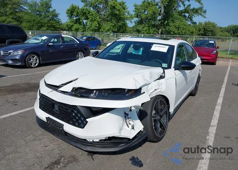 2025 Honda Accord Hybrid Sport z USA, uszkodzony, nr VIN 1HGCY2F55SA028198